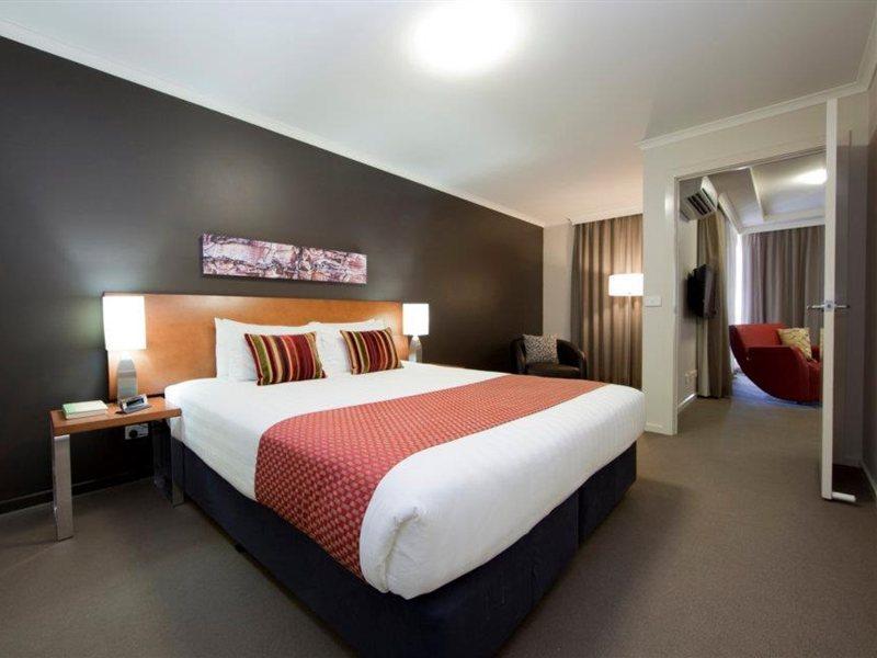 Pacific Suites Canberra Ngoại thất bức ảnh