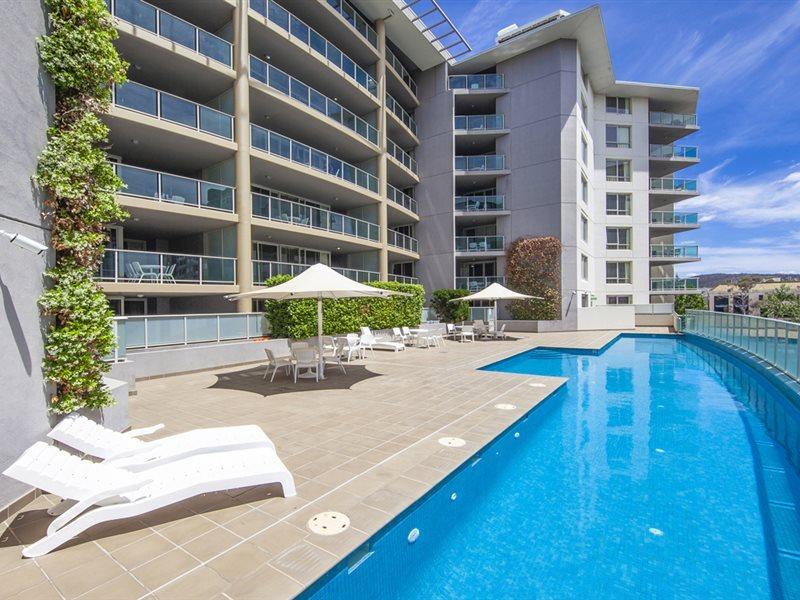 Pacific Suites Canberra Ngoại thất bức ảnh