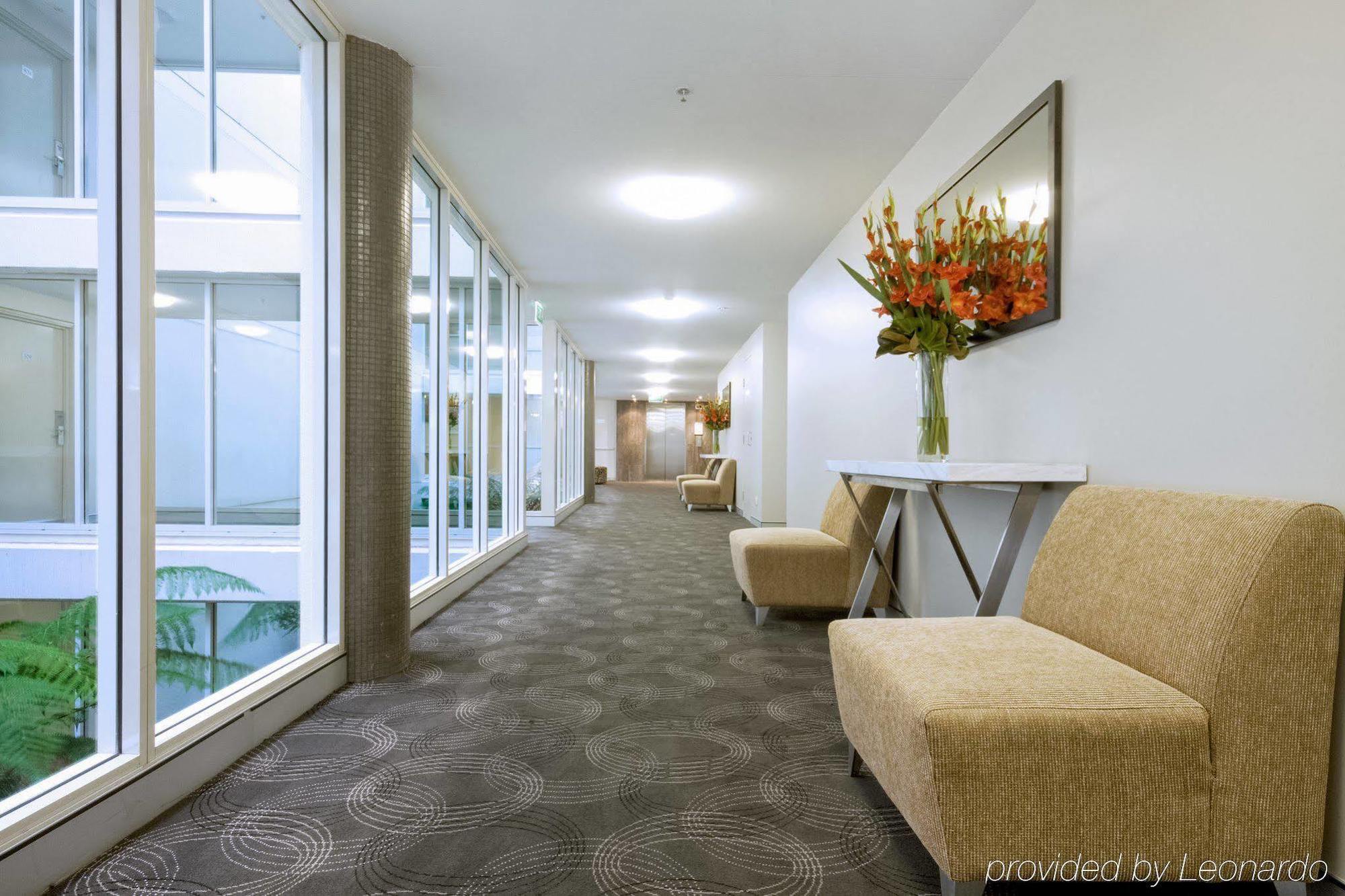 Pacific Suites Canberra Ngoại thất bức ảnh