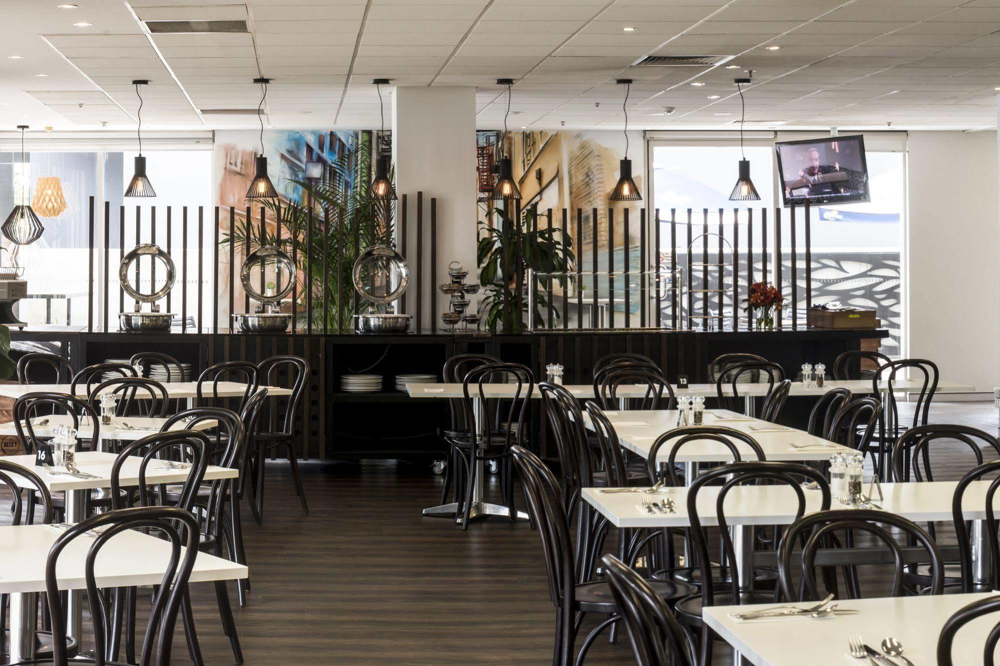 Pacific Suites Canberra Ngoại thất bức ảnh