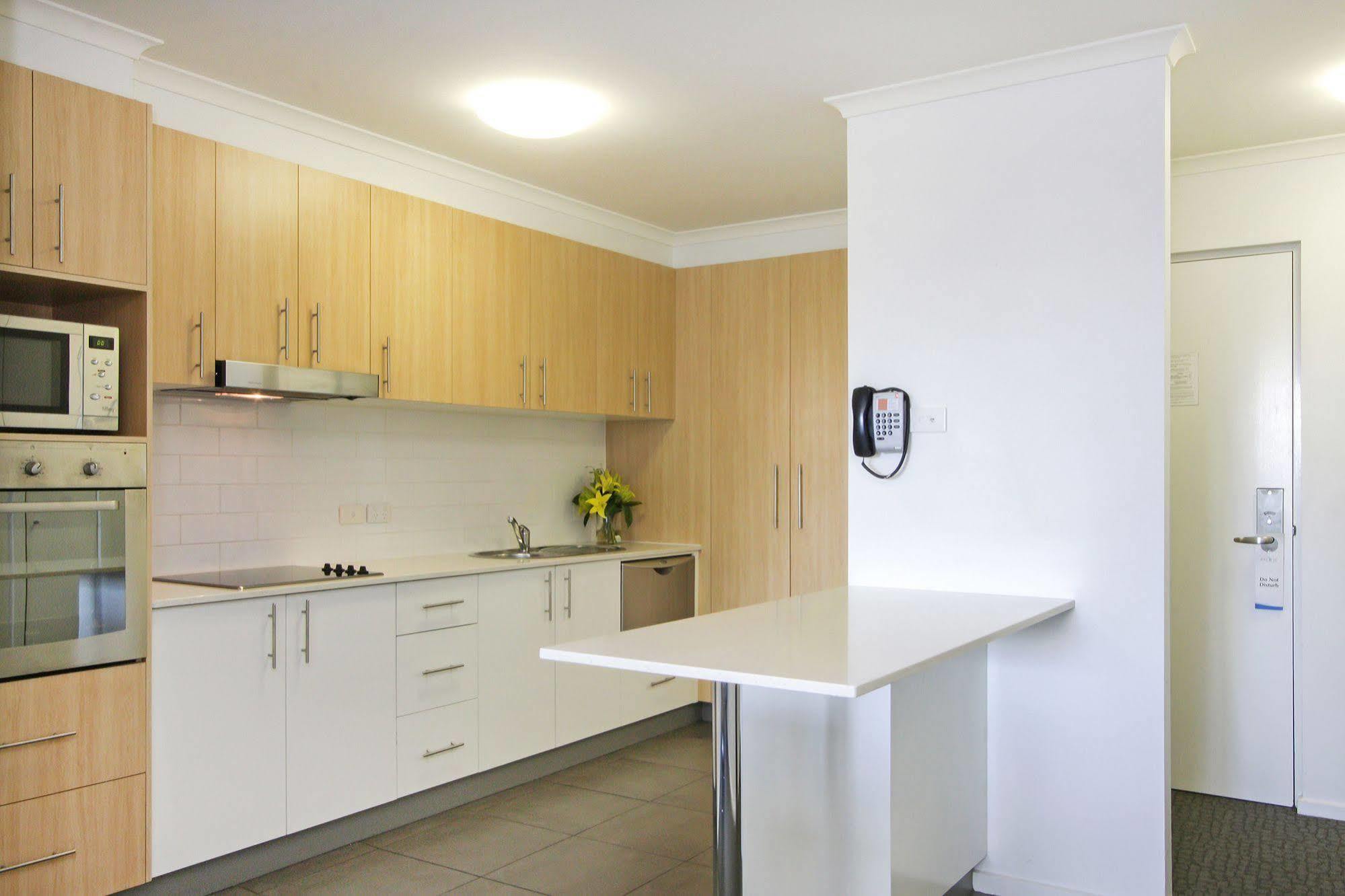 Pacific Suites Canberra Ngoại thất bức ảnh
