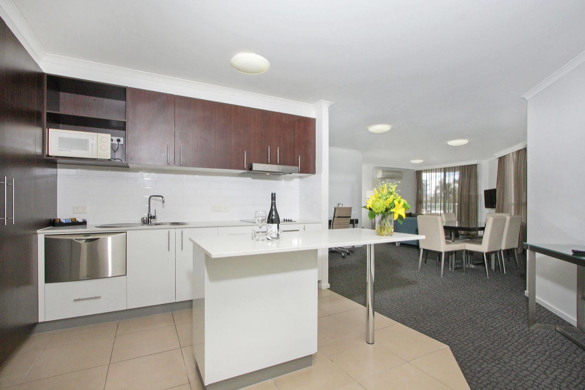 Pacific Suites Canberra Ngoại thất bức ảnh