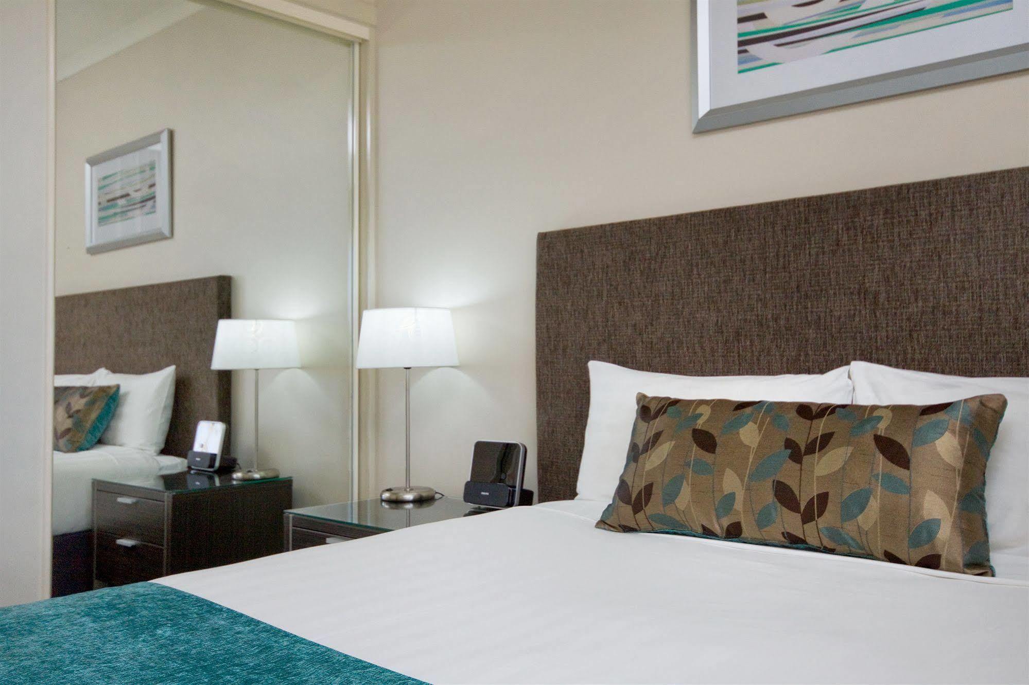 Pacific Suites Canberra Ngoại thất bức ảnh