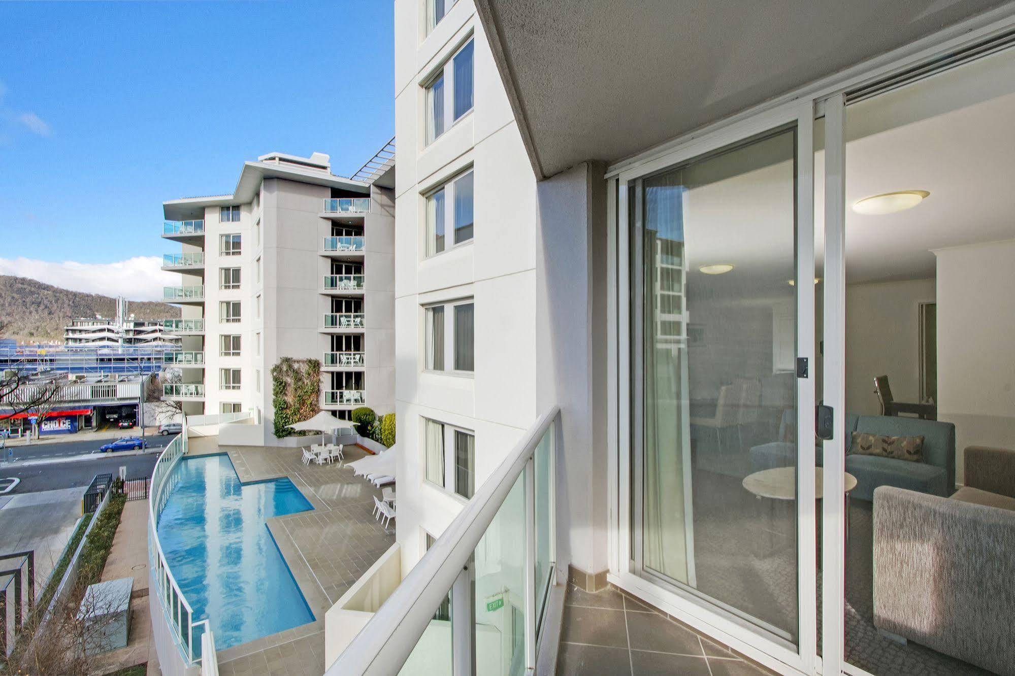 Pacific Suites Canberra Ngoại thất bức ảnh