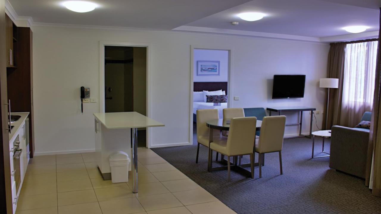 Pacific Suites Canberra Ngoại thất bức ảnh